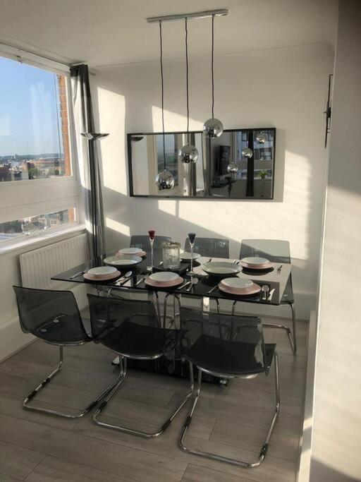 Modern, Family-Friendly Apartment By Hyde Park & Museums Londra